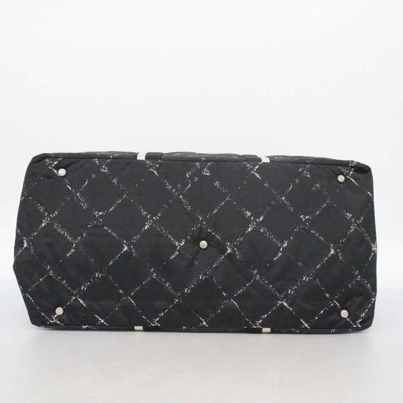 Chanel Boston Bag (Old Travel) Nylon Black for Men and Women - Picture 3 of 16